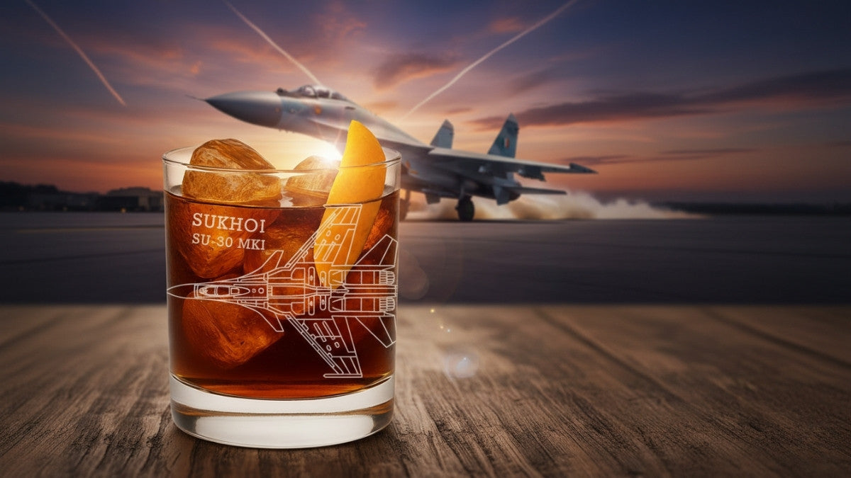 whisky glass engraved with sukhoi-30 from the indian air force